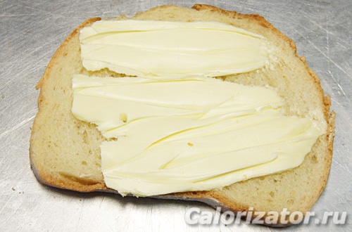 Бутерброд с маслом, порция 35 г общепит