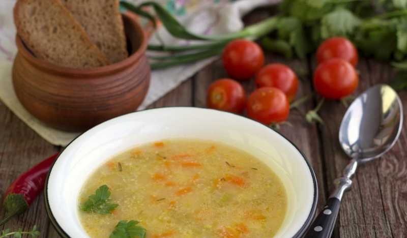 Суп рис морковь. Суп с крупой. Супы картофельные, с крупами. Овощные супы картофельный. Суп картофельный с перловой крупой.
